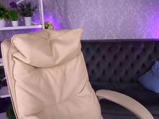 SelenaIriss nude and sexy before cam for live chat