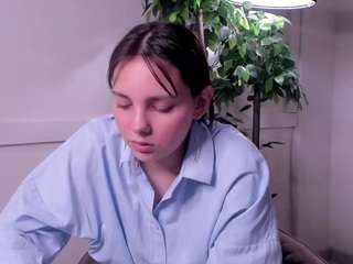 SilverHessey nude and sexy before cam for live chat