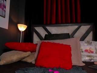 Stelle nude and sexy before cam for live chat