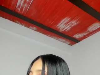 Sweet-bombom nude and sexy before cam for live chat