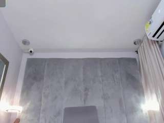 Aliinasmith nude and sexy before cam for live chat