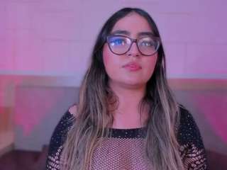 ApriilFox nude and sexy before cam for live chat