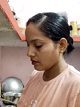Arini_Arora nude stripping on cam for live sex video chat