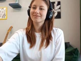 BereniceBennett nude and sexy before cam for live chat