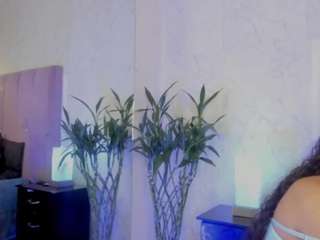 Chery-connor nude and sexy before cam for live chat