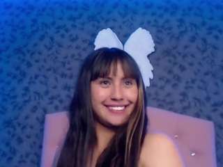 EvaaRoux nude and sexy before cam for live chat