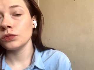 FannyApplebee nude and sexy before cam for live chat