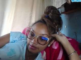 Goddessmia777 nude and sexy before cam for live chat