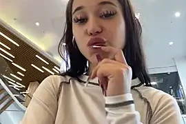 Juice_Bunny nude stripping on cam for live sex video chat