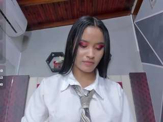 KarolPalacios nude and sexy before cam for live chat