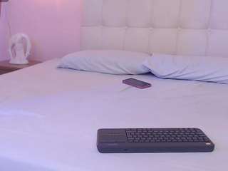 Katiia-Ginger nude and sexy before cam for live chat