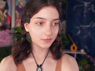 Keeley nude and sexy before cam for live chat