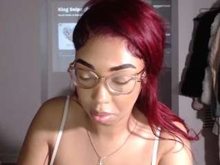 Kourtn3ylov3 nude and sexy before cam for live chat