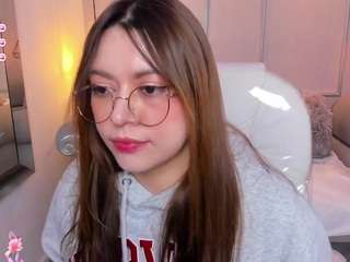 Lanna18x nude and sexy before cam for live chat