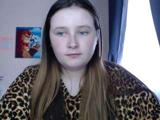 MaggieMoll nude and sexy before cam for live chat