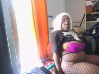 PixelOps nude and sexy before cam for live chat