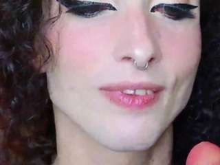 Queenxofxtease nude and sexy before cam for live chat