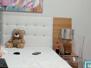SirenSeduce nude and sexy before cam for live chat