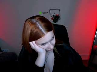 Stella-blonde nude and sexy before cam for live chat