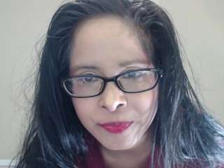 TaylorLove69 nude and sexy before cam for live chat