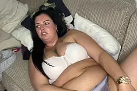 vanessaNL nude stripping on cam for live sex video chat
