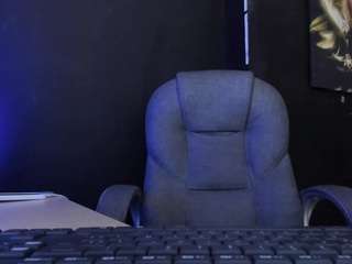 Viktoria-daviss nude and sexy before cam for live chat