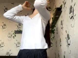 WiloneGrooms nude and sexy before cam for live chat