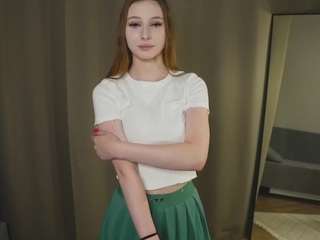 CatherineMells nude and sexy before cam for live chat