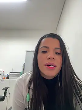 Drapotente nude stripping on cam for live sex video chat