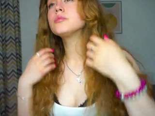 NoreenBeverley nude and sexy before cam for live chat