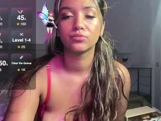 Sexy Big Titsss nude and sexy before cam for live chat