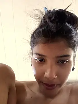 flyunicorn69 nude stripping on cam for live sex video chat