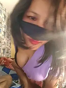 Humsafa-13 nude stripping on cam for live sex video chat