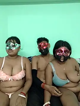 Indian_threesom_4 nude stripping on cam for live sex video chat