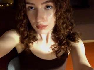Jessika nude and sexy before cam for live chat