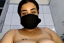 Maraamm nude stripping on cam for live sex video chat