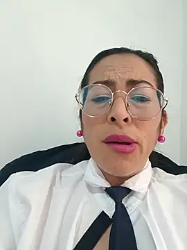 MARIANA-12_ nude stripping on cam for live sex video chat