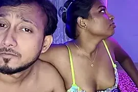 Trending_Couple nude stripping on cam for live sex video chat