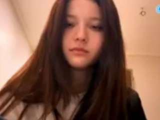 YaekoWiede nude and sexy before cam for live chat