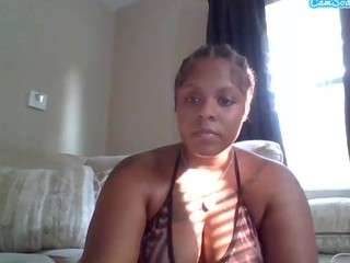 Yazzdinero nude and sexy before cam for live chat
