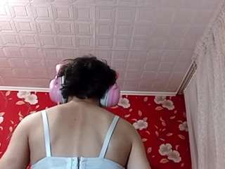 EmikoQuebedeaux nude and sexy before cam for live chat