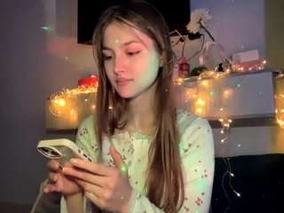 JaeTupper nude and sexy before cam for live chat
