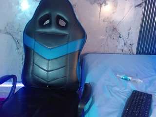 Mia-Duarte-1 nude and sexy before cam for live chat