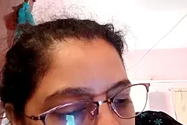thanusi_2 nude stripping on cam for live sex video chat