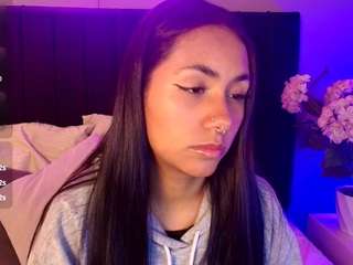 Anaa-DH nude and sexy before cam for live chat