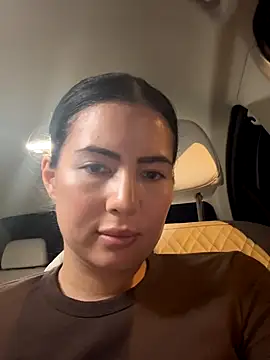 ClaireBree nude stripping on cam for live sex video chat