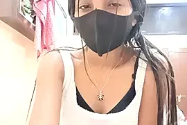 Hotty_Muskaan nude stripping on cam for live sex video chat