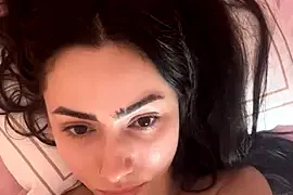 Baby_Mia_pires nude stripping on cam for live sex video chat