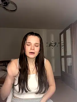 ElenaMariee nude stripping on cam for live sex video chat