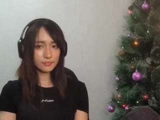 Ha-yoon nude and sexy before cam for live chat